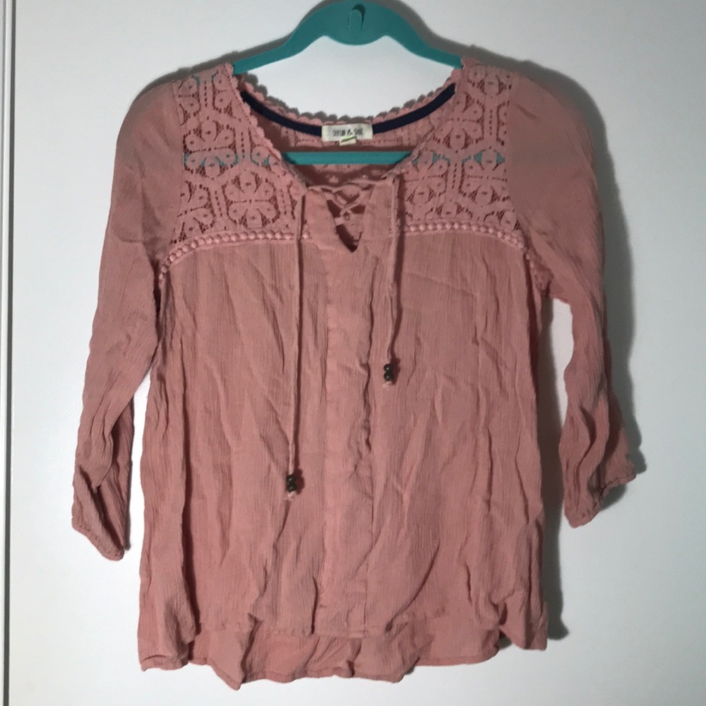 women’s extra small pink shirt